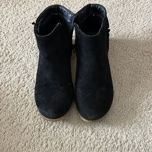 Black Cat and Jack size 1 suede booties